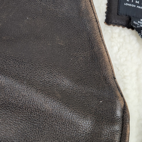 The Limited Brown Leather Sherpa Zip Up Vest. Medium - Picture 3 of 9